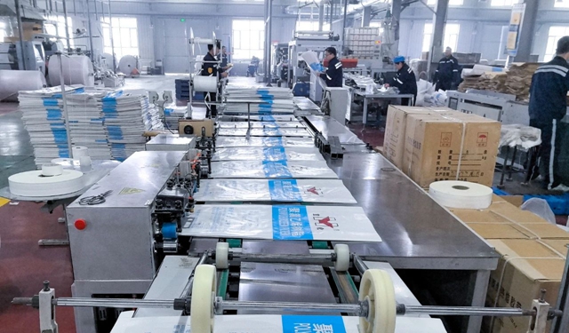 月產(chǎn)量突破100萬條！新疆宜化塑業(yè)實(shí)現(xiàn)PP彩膜袋量產(chǎn)