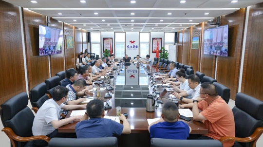 集團召開上半年安委會工作總結(jié)暨安全警示教育會(圖1) 集團召開上半年安委會工作總結(jié)暨安全警示教育會(圖1)