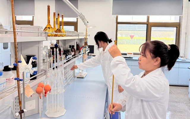 新疆宜化榮獲全國第二十次水泥品質(zhì)指標(biāo)檢驗(yàn)大對比“優(yōu)良獎(jiǎng)”